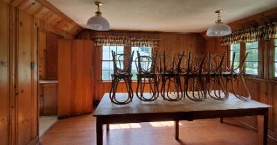 Lodge building dining room table and chairs